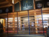 023 ,Verkaufsraum SLYRS