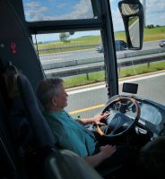102-;Michael, unser Busfahrer