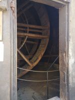 Antriebsrad des alten Kran am Stintmarkt