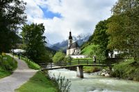 Malerwinkel - Ramsau bei Berchtesgaden - Pfarrkirche St. Sebastian vor der Reiteralm