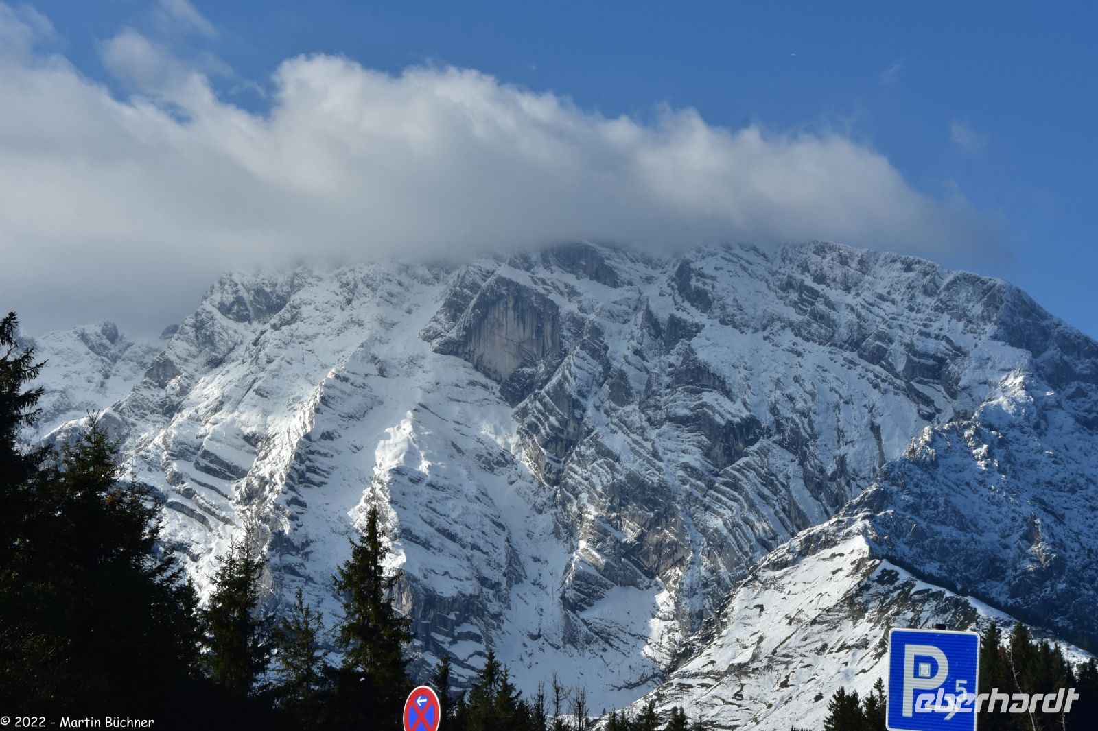 Roßfeldpanoramastraße - Deutschlands höchste Straße - Endpunkt/Startpunkt der Deutschen Alpenstraße