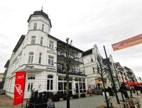 An der Seepromenade gibt es viele kleine individuelle Läden, Binz