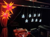 Weihnachtsdekoration im Bus...