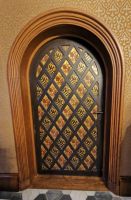 Reich verzierte Tür im Jagdschloß Granitz