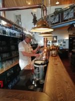 Der Braumeister zapft für uns persönlich