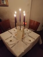 Vorbereitung zum Silvesterabend: Platz für Stammgäste