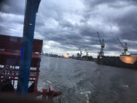 Hafen, Ladekräne &ndash; &copy; Ina Lakermann (Eberhardt TRAVEL)