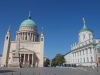 DSCN7949.JPG   Nikolaikirche und Rathaus Potsdam