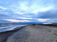 Strandspaziergang am zweiten Weihnachtsfeiertag in Warnemünde