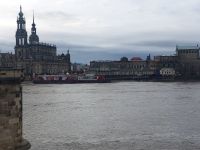 Rückweg über die Augustusbrücke - Elbe mit Hochwasser
