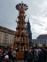 Heiligabend: Mittags auf dem Striezelmarkt
