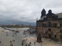 Dresden: Residenzschloss - Residenzräume - Blick aus dem Georgentor auf die Augustusbrücke
