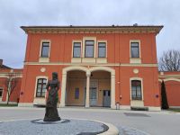 Possenhofen - Sissi Statue - alter Bahnhof