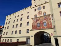 Brucktor mit altem Mauthaus