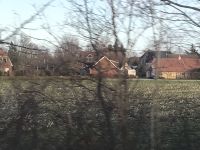 die ersten Häuser von Friesland