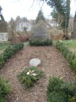 DSCN8505.JPG    Grabmal Gerhart Hauptmann