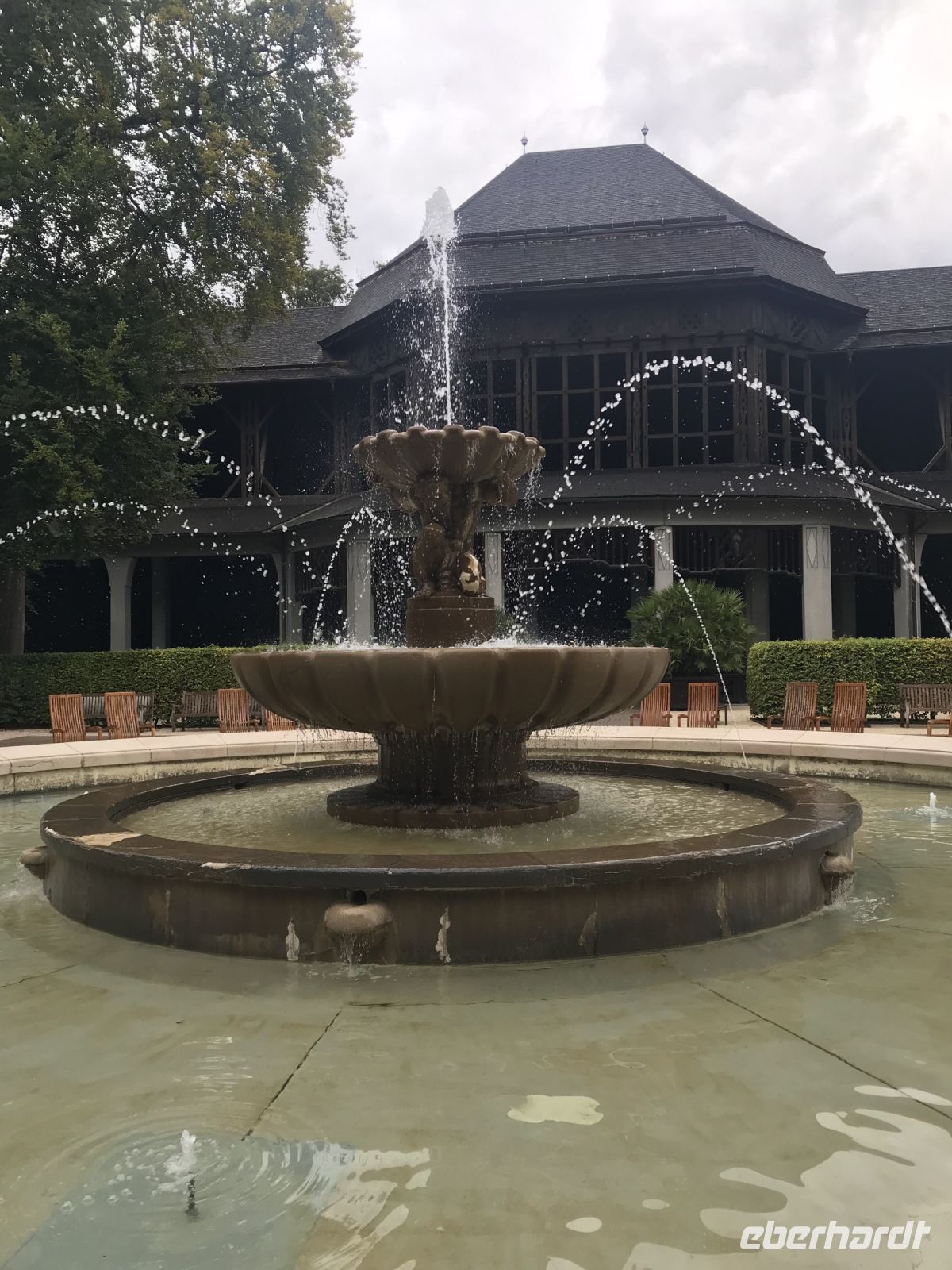 Bad Reichenhall - Königlicher Kurgarten - Salzbrunnen