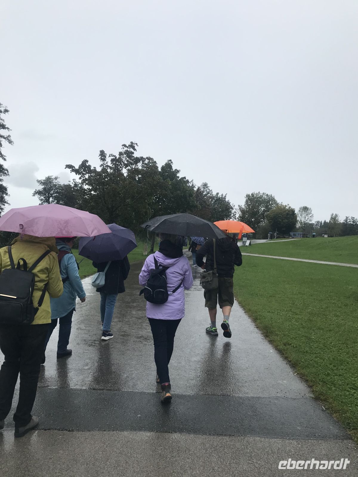 Rundreise Berchtesgadener Land - Besuch Chiemsee- Schloß Herrenchiemsee -orange: unser Maskottchen