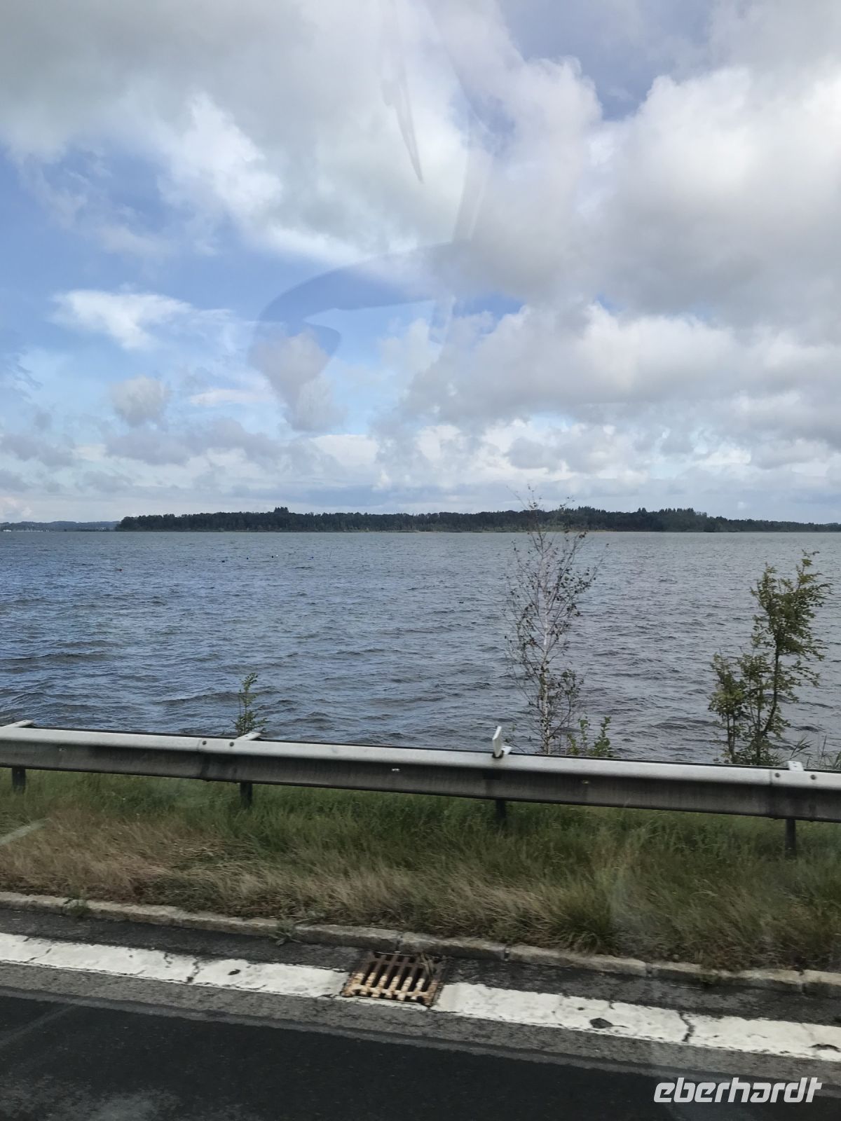 Rundreise Berchtesgadener Land - 15.09.24 Abreisetag - Blick auf dem Chiemsee - sehr angestiegen der Wasserpegel