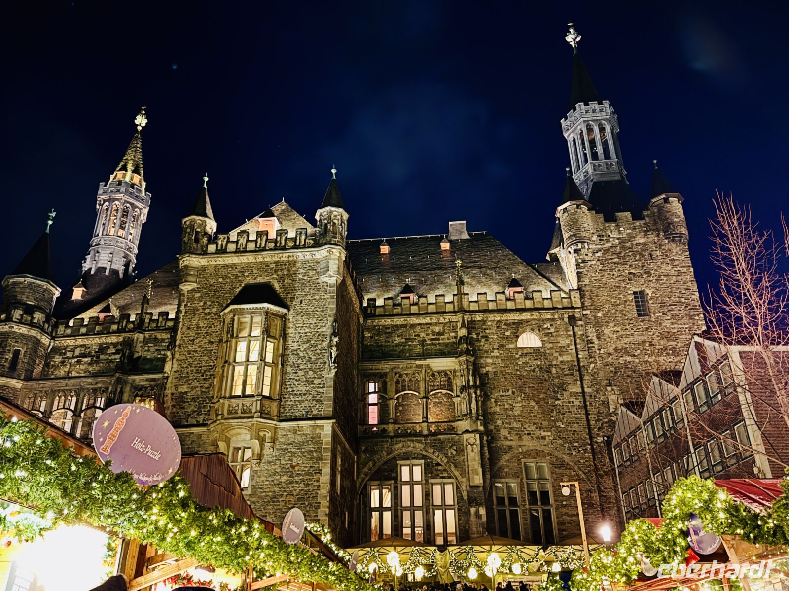 Tag 1 - Weihnachtsmarkt am Rathaus Aachen 