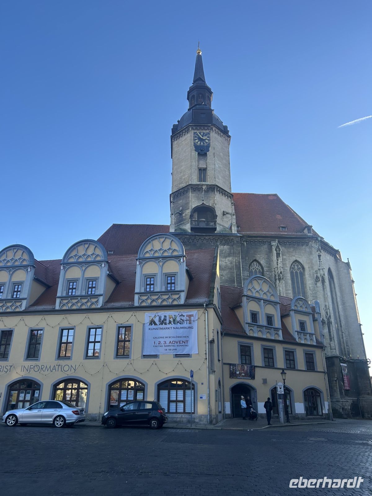 Auf dem Marktplatz der Stadt Naumburg 