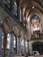 .....und auf die Orgel