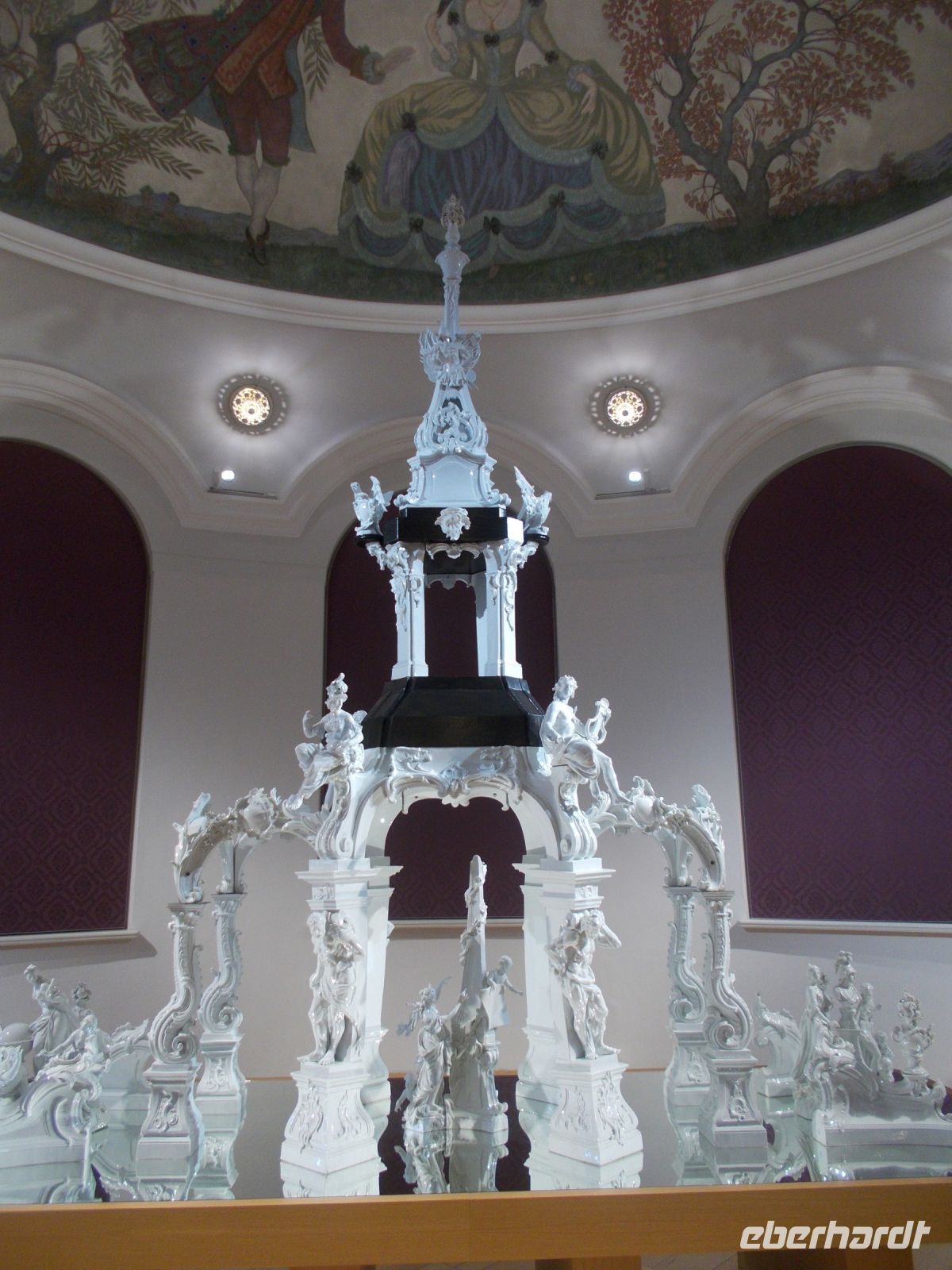 DSCN9646.JPG  Tafelaufsatz