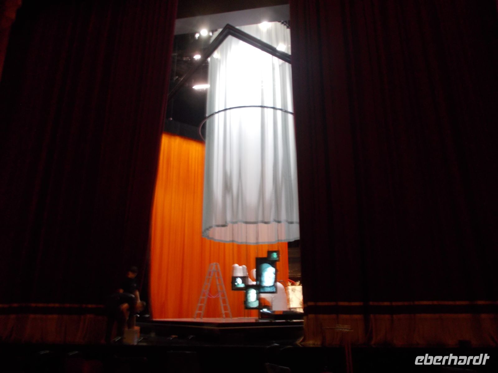 DSCN9681.JPG Vorbereitung Bühnenbild