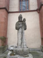 Kilian Statue am Dom in Wü.