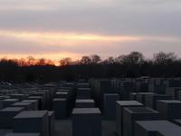 Sonnenuntergang am Berliner Holocaust-Denkmal