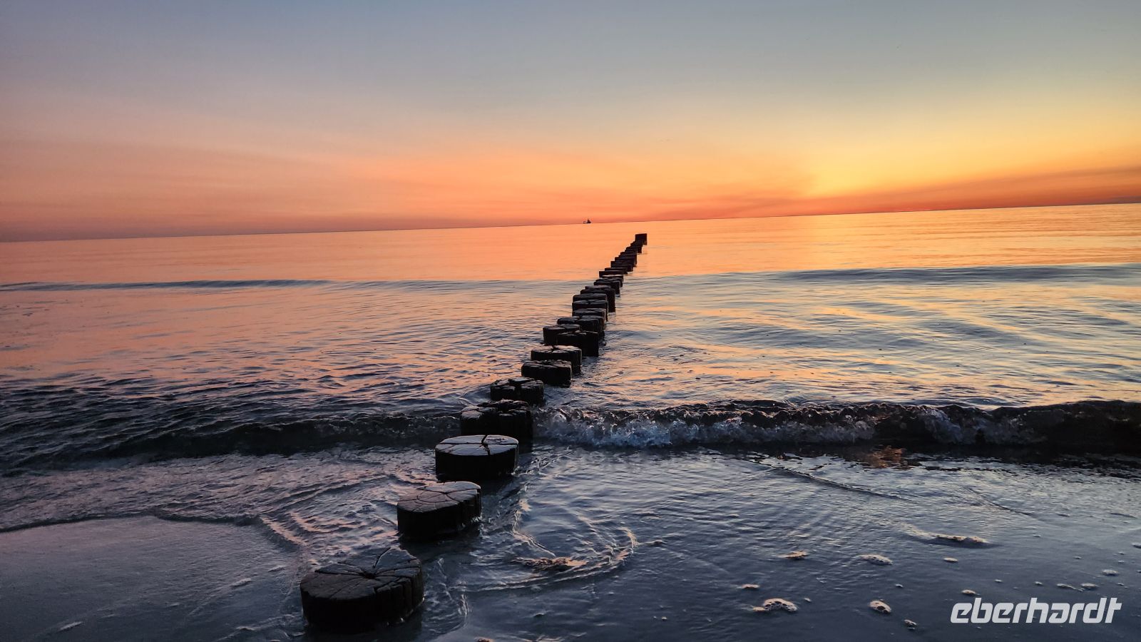 Sonnenuntergangs-Stimmung am Strand