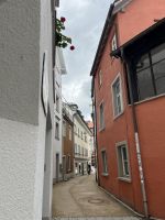 Bodenseerundreise 8.06.25 Bregenz - Stadtführung - Blick in die Apotheker Gässele