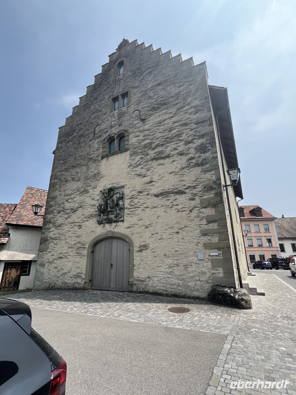 Bodenseerundreise 10.06.25   Stein am Rhein - Zeughaus mit typischen Treppengibel