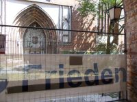 DSCN0078.JPG altes Kirchenportal