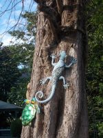 DSCN0226.JPG   Kunst am Baum