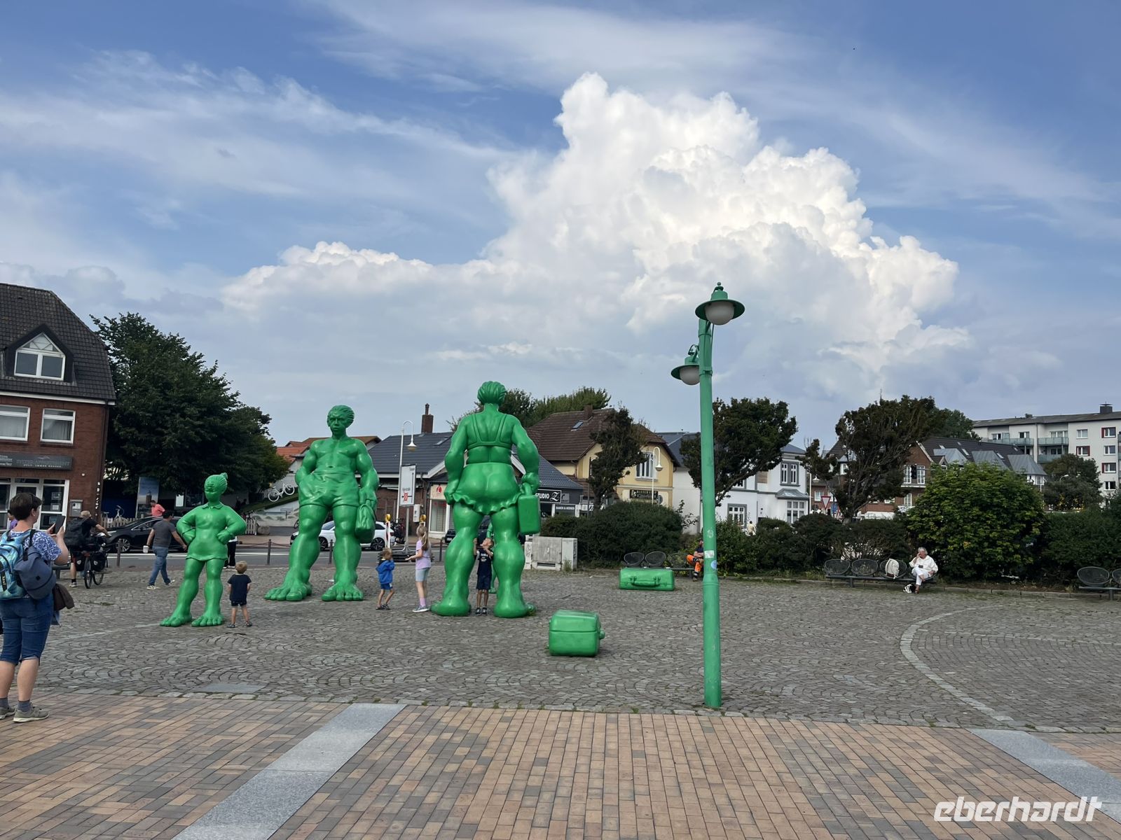 Westerland - die Reisenden Riesen begrüssen die Gäste