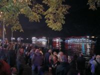 Der Schiffskonvoi trifft ein