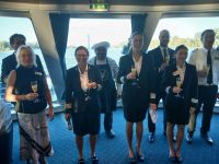 Die Crew verabschiedet uns