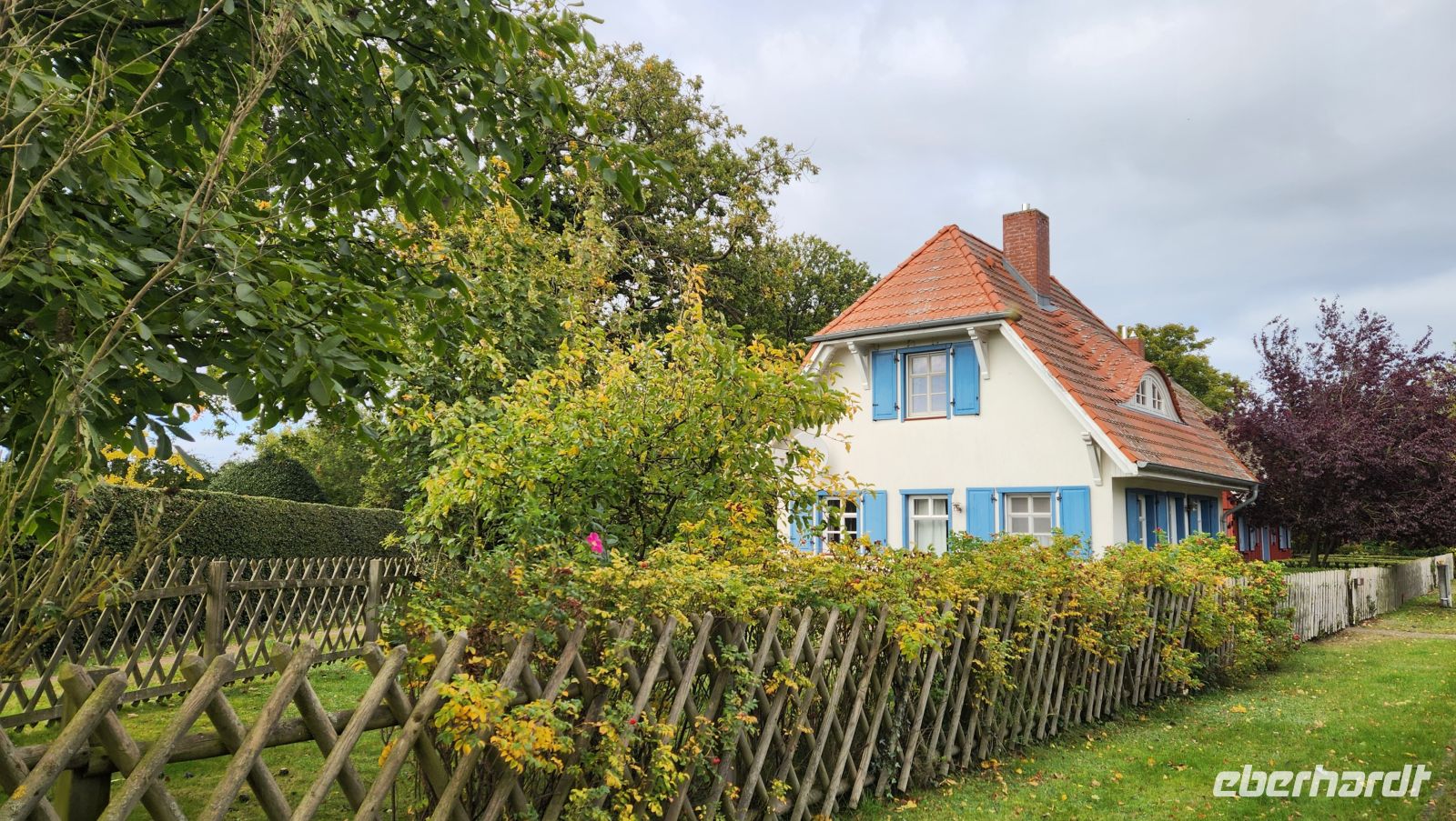 Hübsches Häuschen in Born