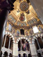 In der einstigen Marienkirche Karls des Großen, heute Teil des Aachener Doms