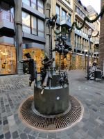 Der Puppenbrunnen in der Aachener Innenstadt