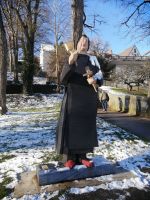 Ein Kunstwerk vorm Kloster Andechs: 