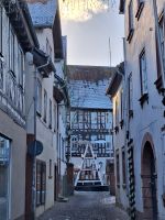 Die Weihnachtspyramide auf dem Hof der Kellerei