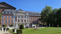 Trier- das kurfürstliche Palais.jpg &ndash; &copy; Steffi Lambrecht (Eberhardt TRAVEL)