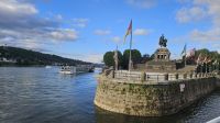 Von der Mosel in den Rhein-KOBLENZ-Deutsches Eck.jpg &ndash; &copy; Steffi Lambrecht (Eberhardt TRAVEL)