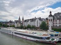 Die Schwesternschiffe vor Anker in Koblenz