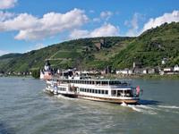 Weiter auf dem Rhein