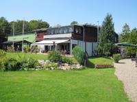 Rast, unweit des Landarzthauses