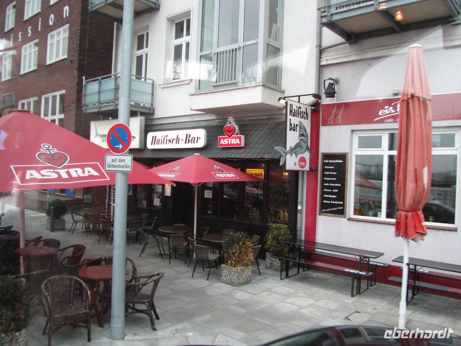 Die Haifischbar am Tag