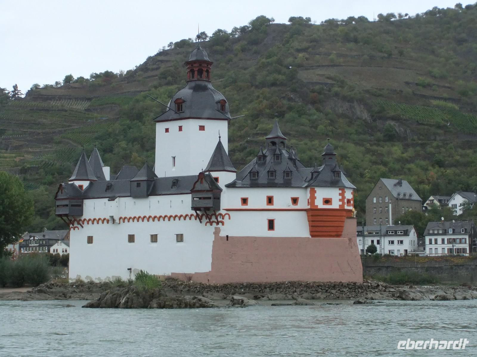 Die Pfalz mitten im Rhein